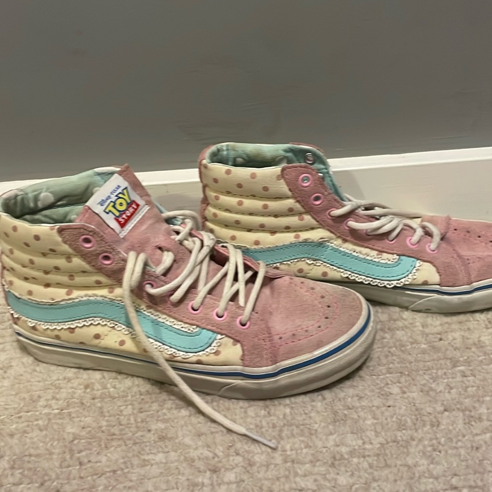 VANS x Pixar Bo Peep high top skater shoes size 6
